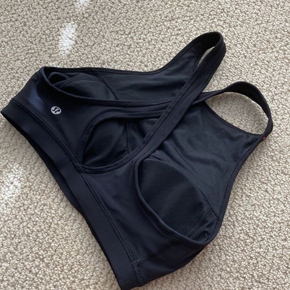 LULULEMON Colour Me Quick High Neck Sports Bra Light Support Size 4 Black EUC - Picture 8 of 9